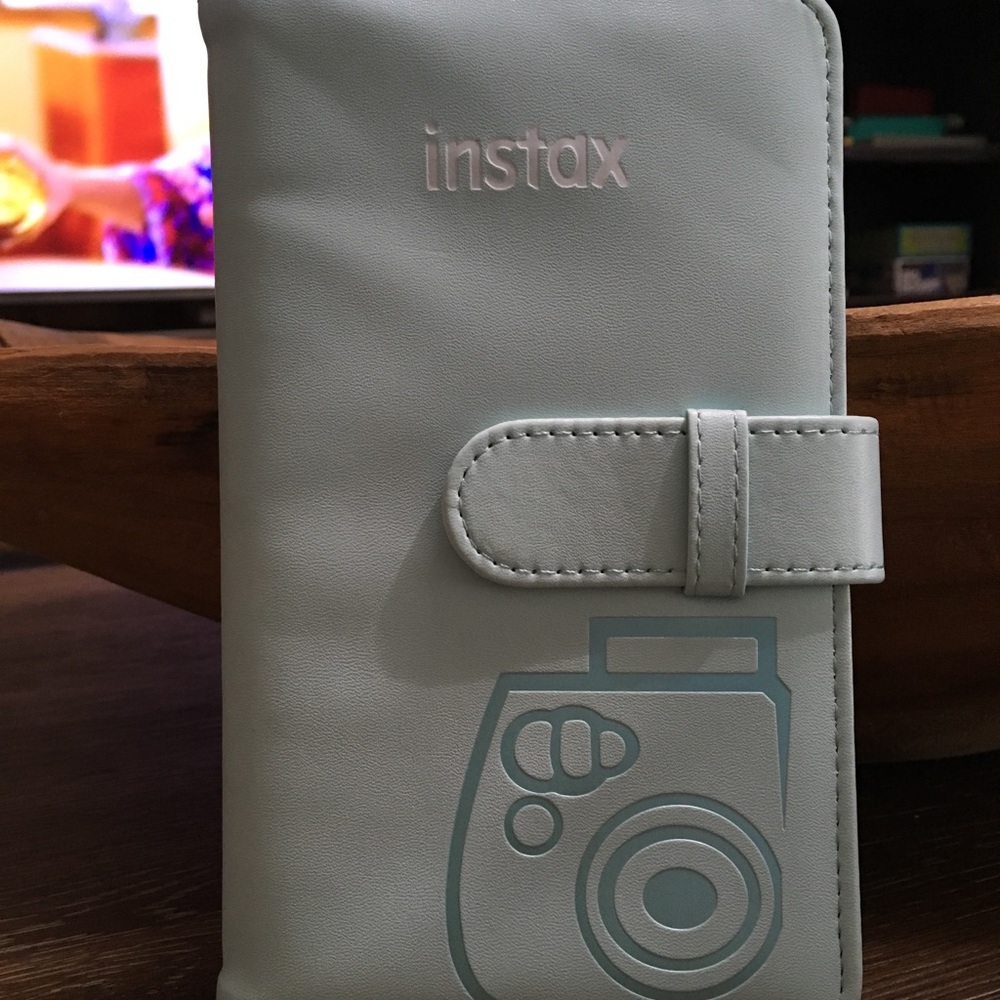 Instax - Picture 3 of 6
